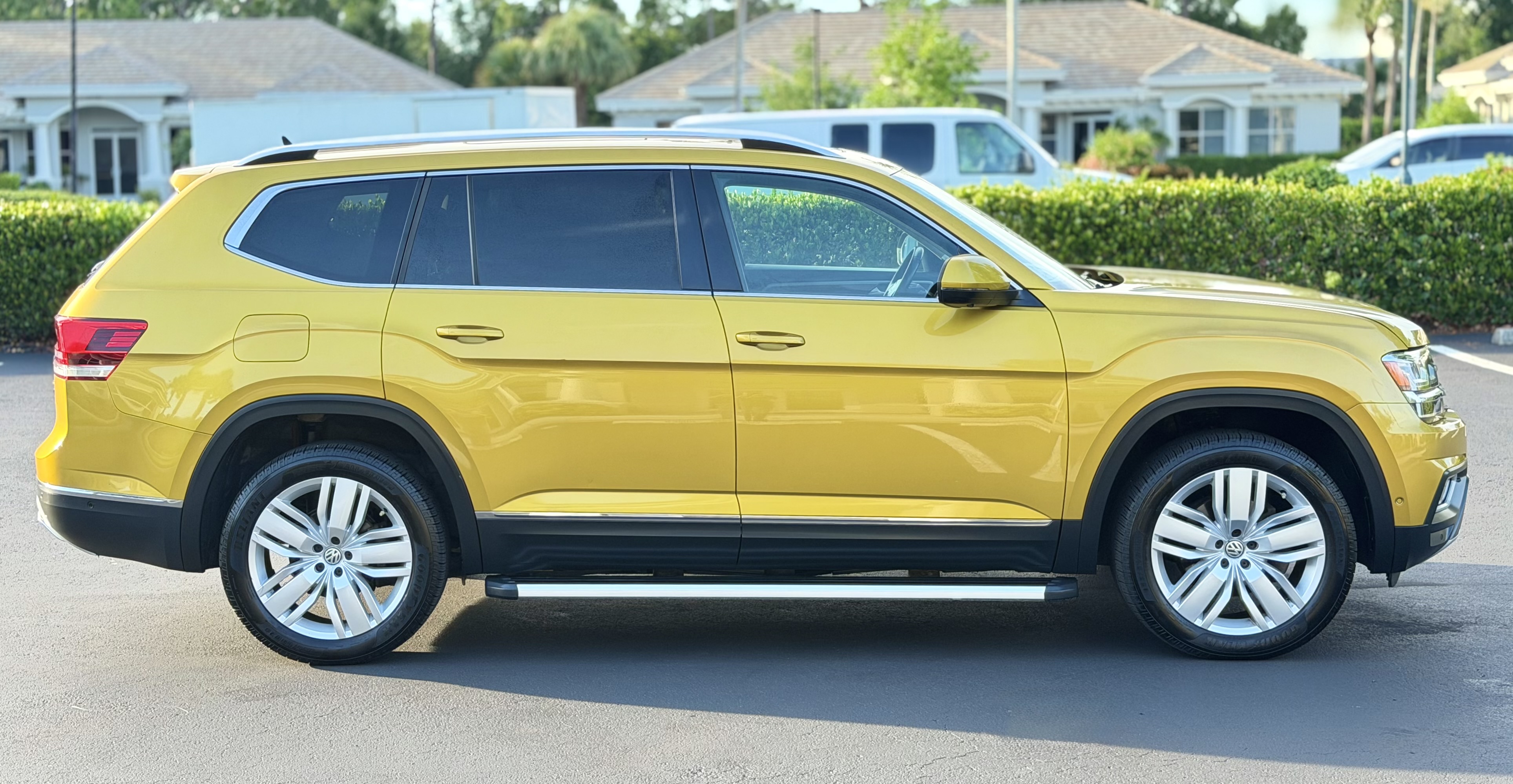 Used 2018 Volkswagen Atlas SEL Premium AWD/4WD image 8