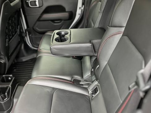 Used 2021 Jeep Gladiator Rubicon image 17