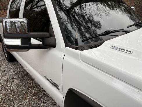 Used 2006 Chevrolet Silverado 2500 W/T w/ Heavy-Duty Power Package image 14