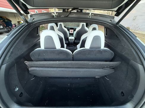 Used 2017 Tesla Model X 75D image 18