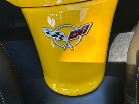 Used 2003 Chevrolet Corvette Convertible w/ Preferred Equipment Group1 image 22