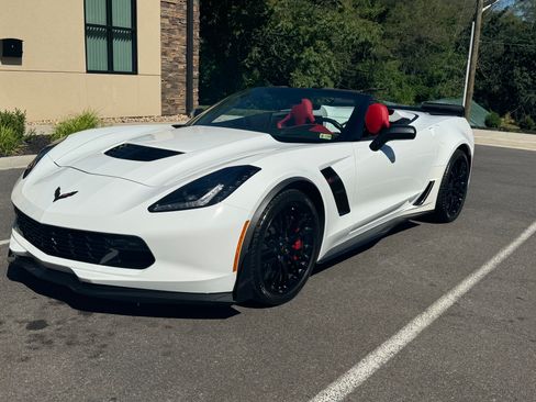 Used 2016 Chevrolet Corvette Z06 w/ 3LZ Preferred Equipment Group image 10