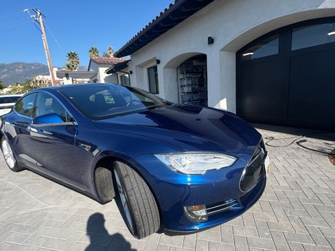 Used 2016 Tesla Model S 90D image 2
