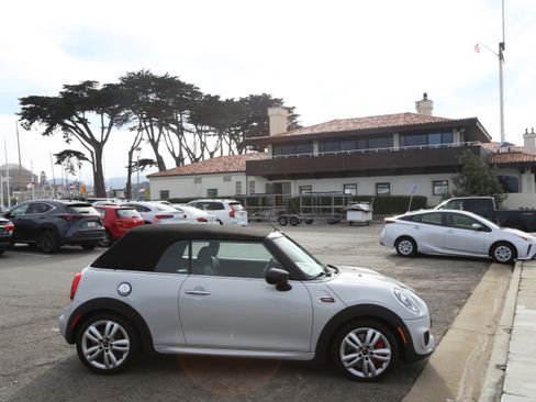 Used 2021 MINI Cooper John Cooper Works w/ 6.5" Touchscreen Package image 29