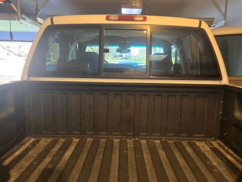 Used 2006 GMC Sierra 2500 SLE w/ Onstar Plus Package image 9