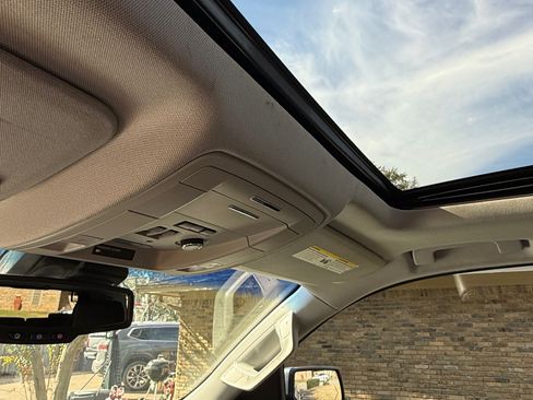 Used 2018 GMC Yukon SLT w/ Open Road Package image 25