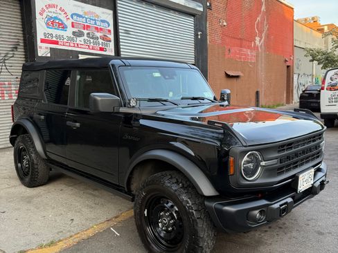 Used 2022 Ford Bronco Black Diamond AWD/4WD image 4