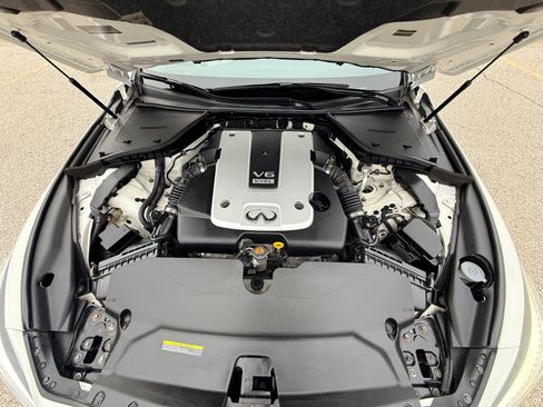 Used 2015 INFINITI Q50 Premium w/ Technology Package image 9