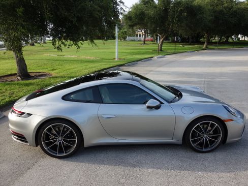 Used 2023 Porsche 911 Carrera image 10