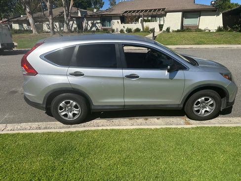 Used 2012 Honda CR-V LX image 2