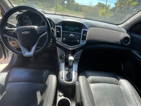 Used 2011 Chevrolet Cruze LTZ w/ RS Package image 8