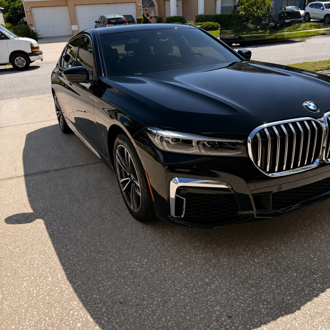 Used 2020 BMW 745e xDrive AWD/4WD image 4