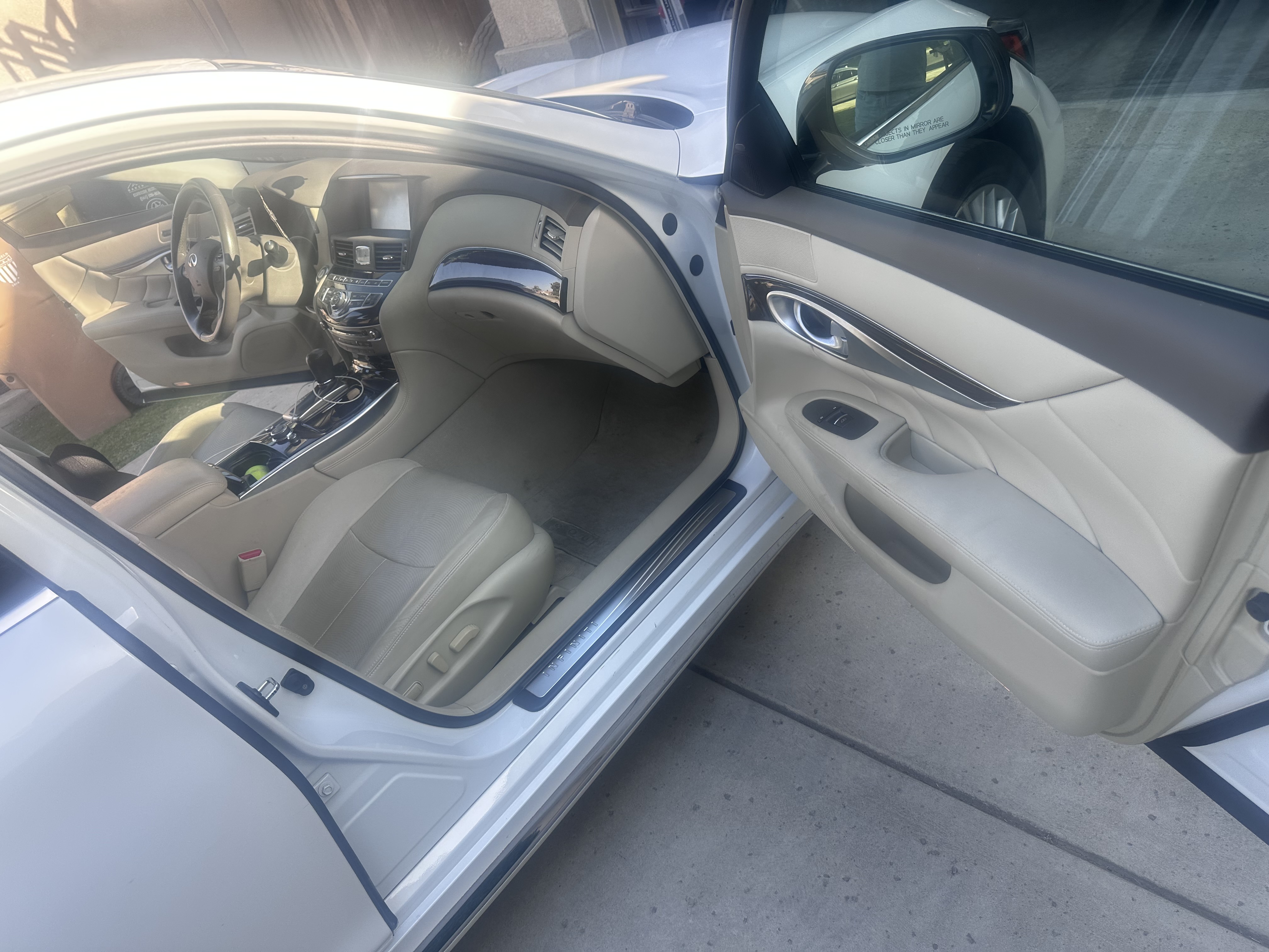Used 2015 INFINITI Q70 L 3.7 w/ Technology Package RWD image 15