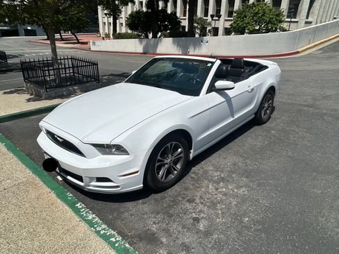 Used 2014 Ford Mustang Premium w/ Equipment Group 201A image 9