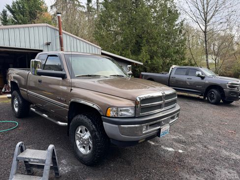Used 2001 Dodge Ram 2500 Truck 4x4 Quad Cab image 9