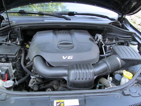 Used 2015 Jeep Grand Cherokee Altitude AWD/4WD image 10