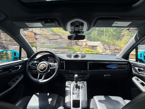 Used 2021 Porsche Macan S AWD/4WD image 19