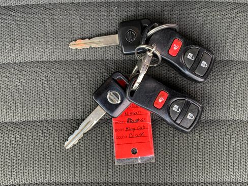 Used 2008 Nissan Frontier SE w/ SE Value Truck Pkg image 31