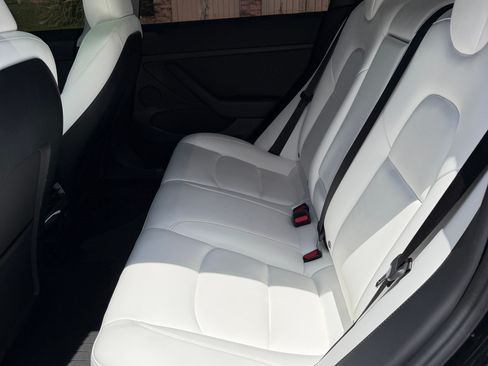Used 2023 Tesla Model 3 Standard Range RWD image 10