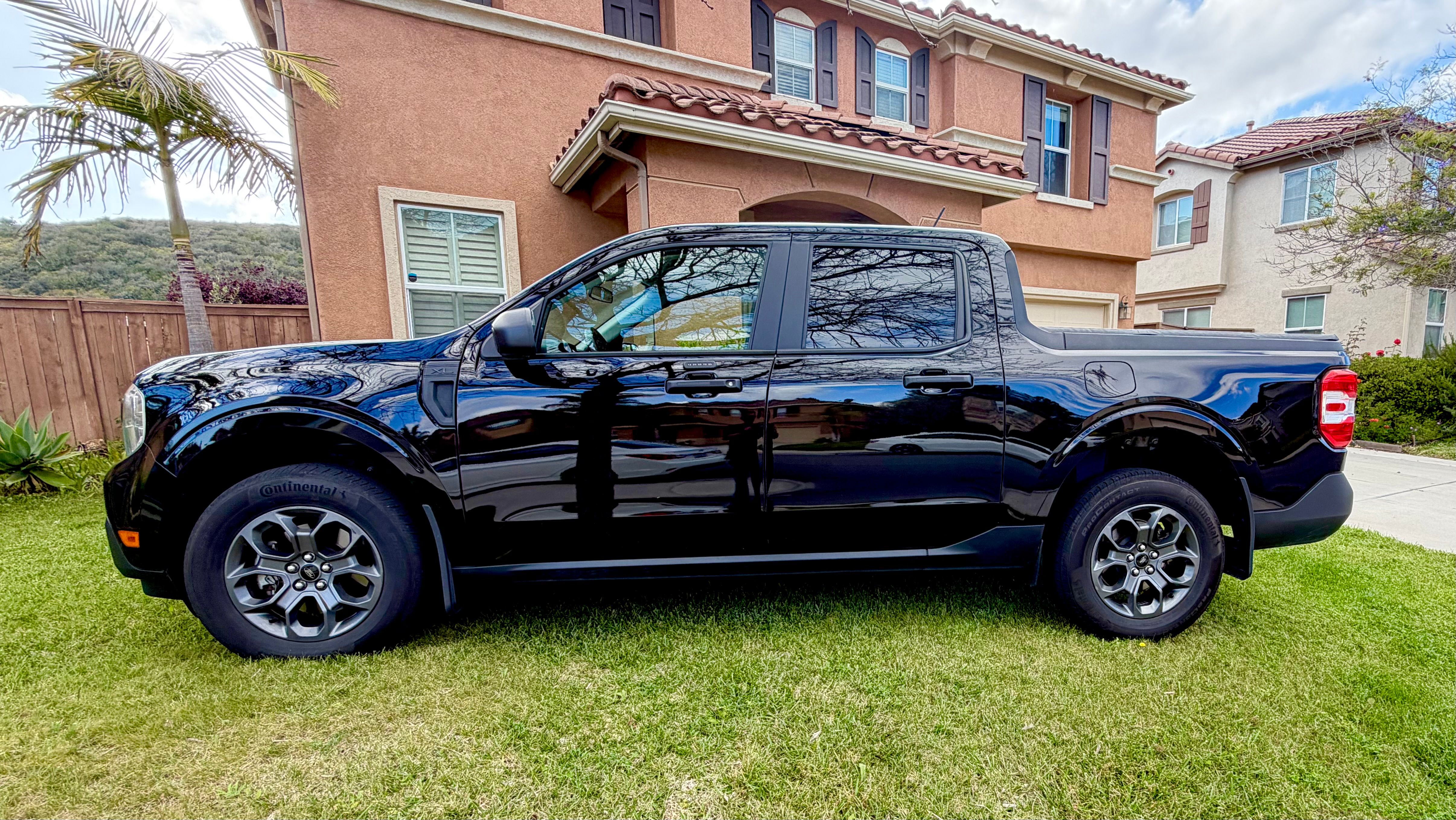 Used 2023 Ford Maverick XL FWD image 2
