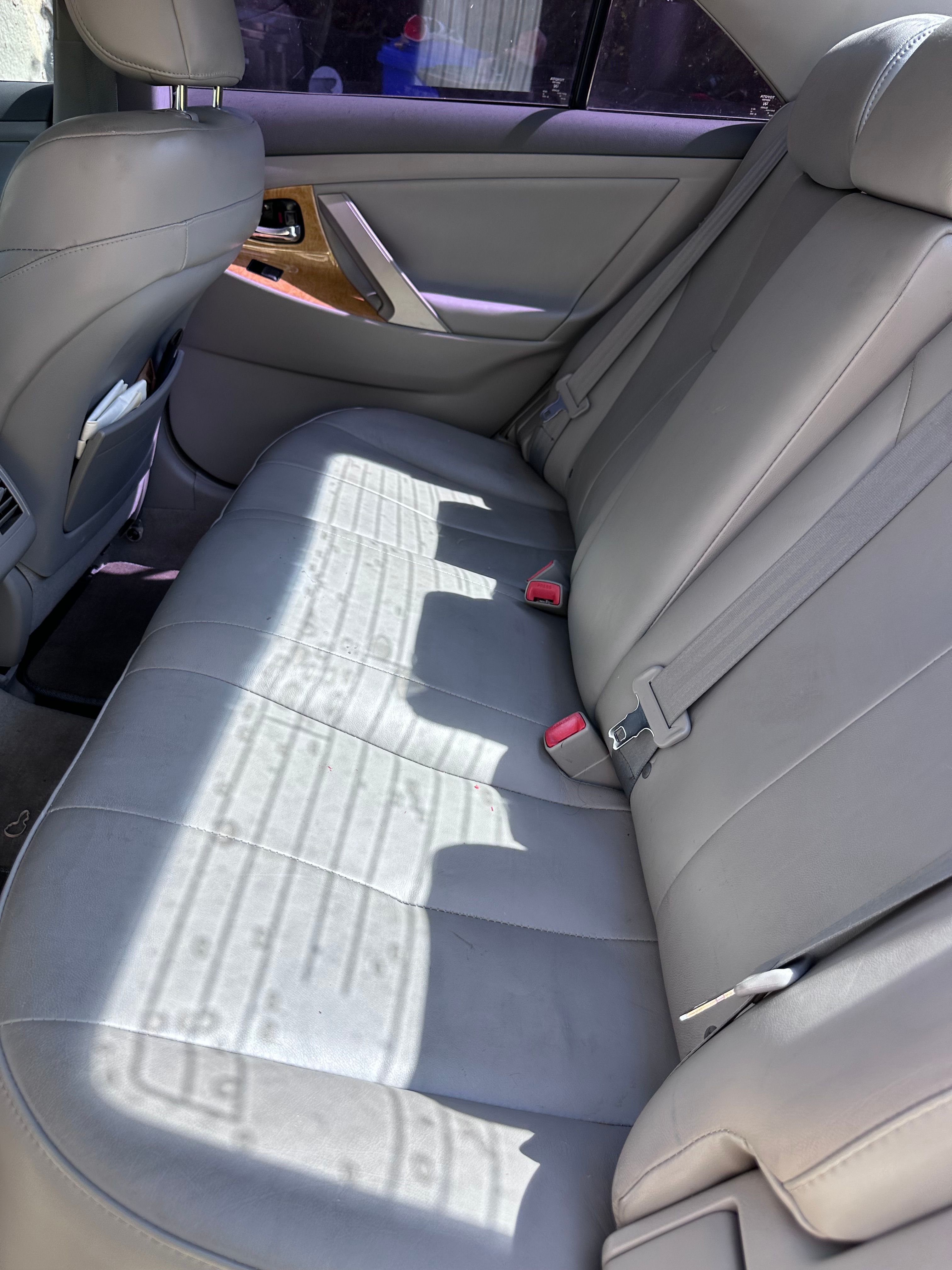 Used 2007 Toyota Camry XLE FWD image 4