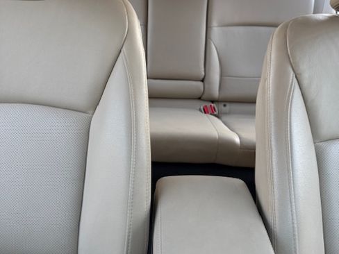 Used 2015 Subaru Outback 2.5i Limited image 18