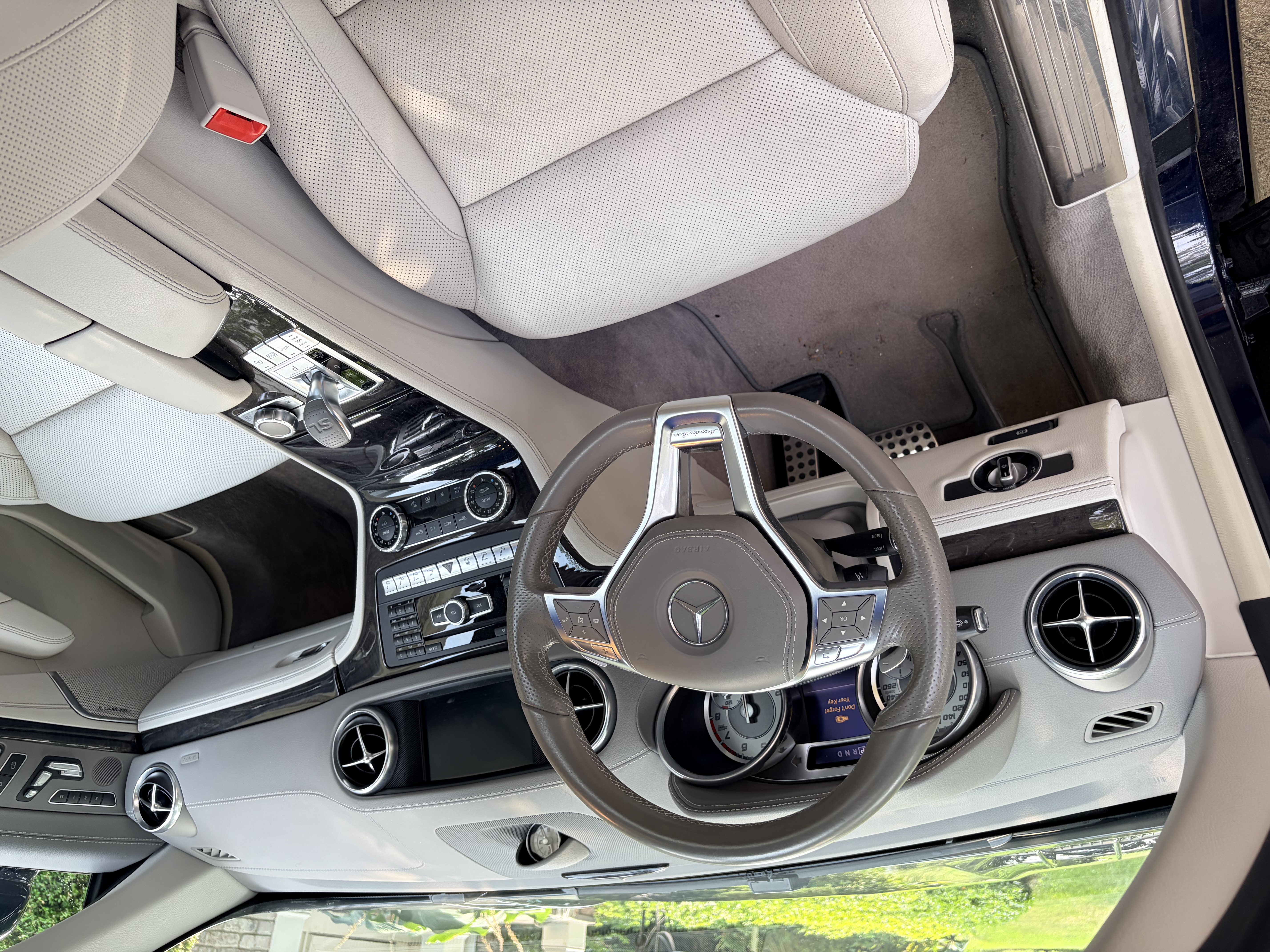 Used 2015 Mercedes-Benz SL 550 image 13