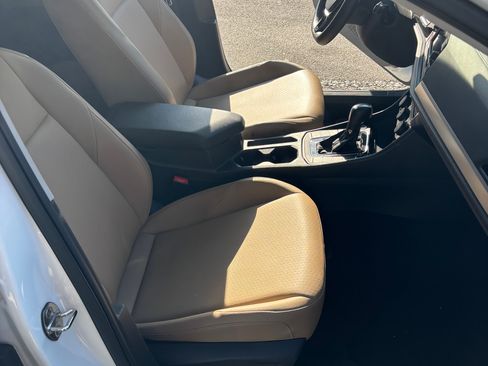 Used 2020 Volkswagen Jetta SE w/ SE Cold Weather Package FWD image 13
