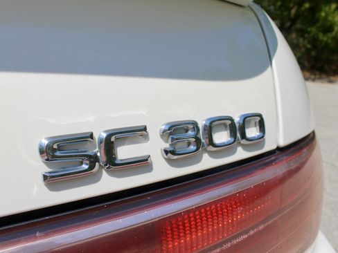 Used 1997 Lexus SC 300 Coupe RWD image 9