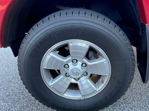 Used 2013 Toyota Tacoma 4x4 Access Cab image 14