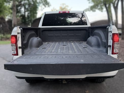 Used 2022 RAM 2500 Big Horn w/ Level A Equipment Group AWD/4WD image 8