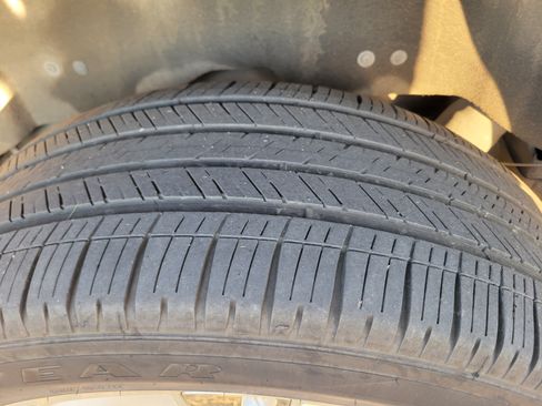 Used 2016 Cadillac Escalade ESV Platinum image 30