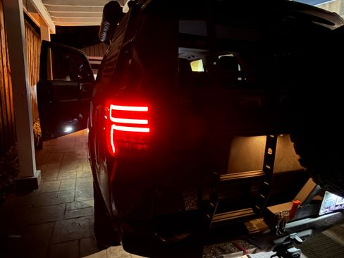 Used 2020 Toyota 4Runner Venture w/ Moonroof Package image 12