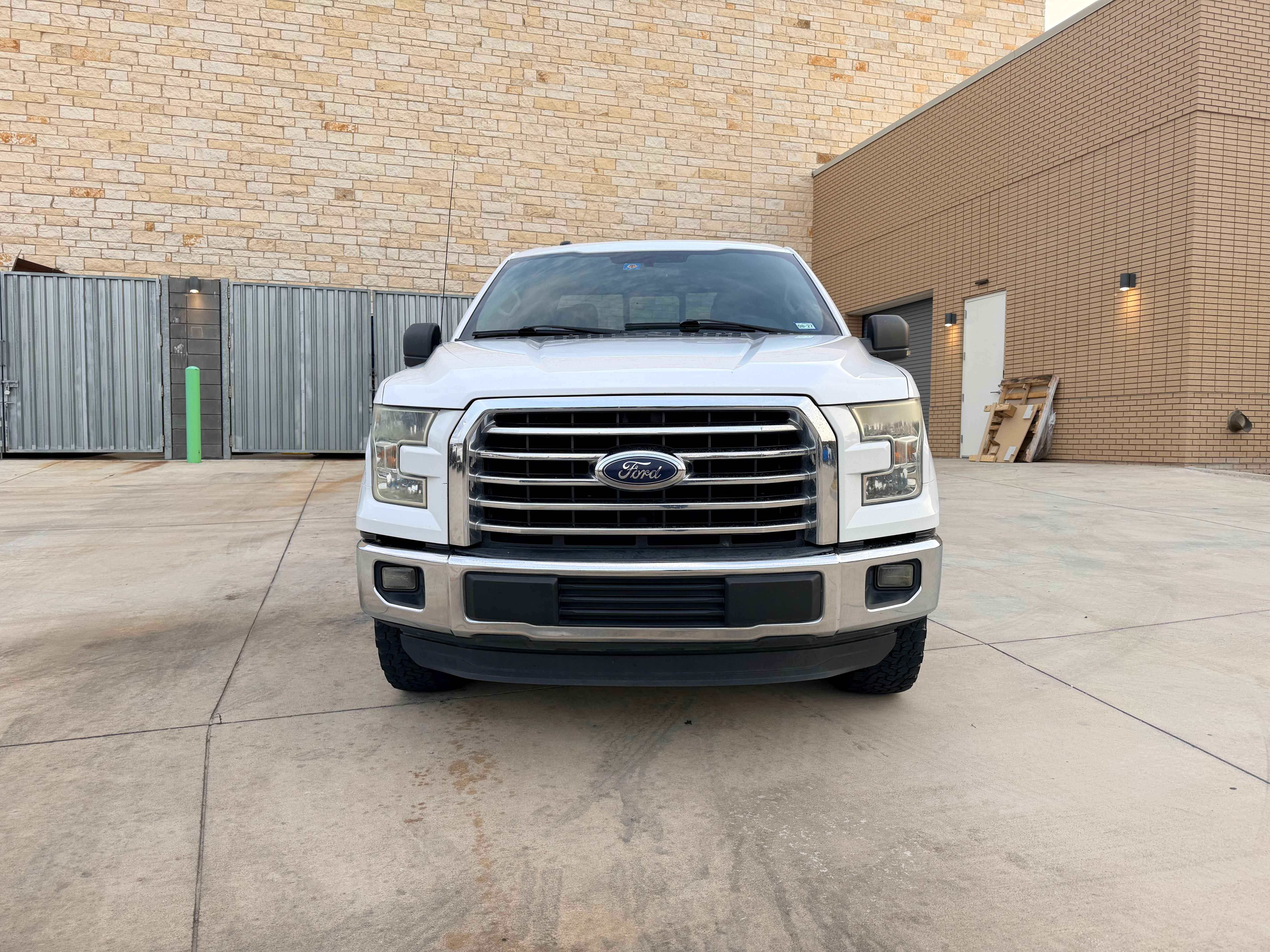 Used 2015 Ford F150 XLT w/ Equipment Group 302A Luxury RWD image 2