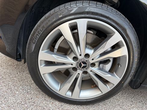 Used 2019 Mercedes-Benz C 300 4MATIC Sedan image 13