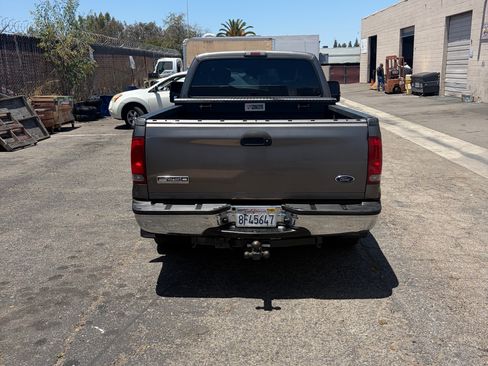 Used 2006 Ford F250 2WD SuperCab Super Duty image 8