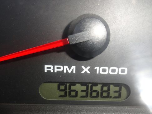 Used 2011 Ford Ranger XLT image 8