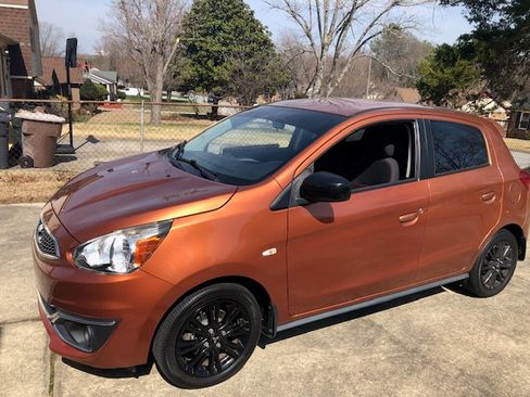 Used 2019 Mitsubishi Mirage LE image 1
