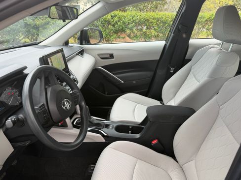 Used 2023 Toyota Corolla Cross L image 17