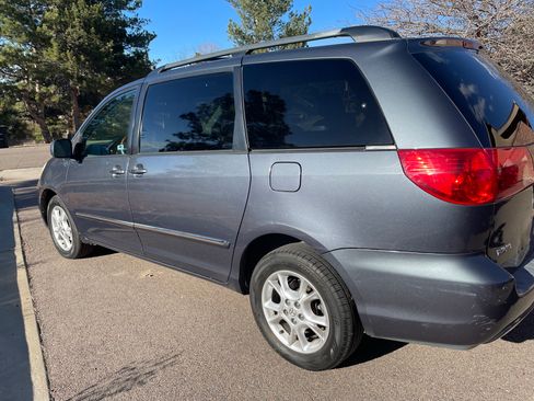Used 2006 Toyota Sienna XLE Limited image 6