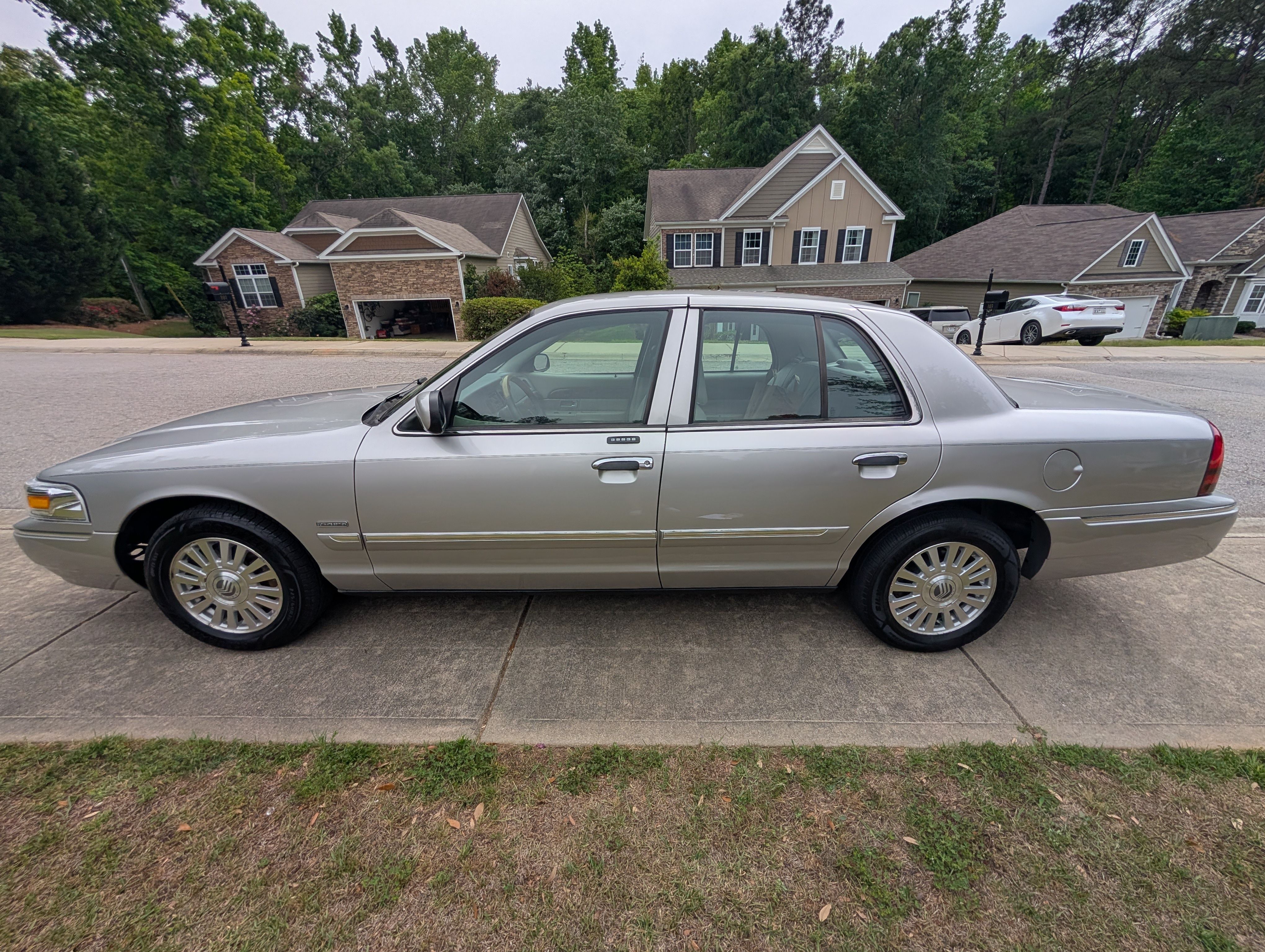 Used 2006 Mercury Grand Marquis LS RWD image 31