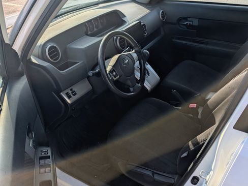 Used 2009 Scion xB image 10