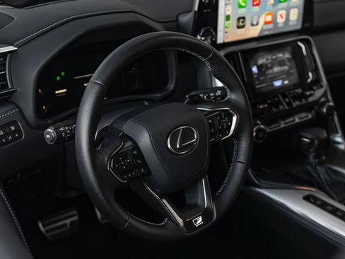 Used 2024 Lexus LX 600 F Sport image 18