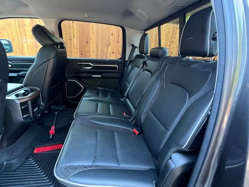 Used 2022 RAM 1500 Laramie AWD/4WD image 1