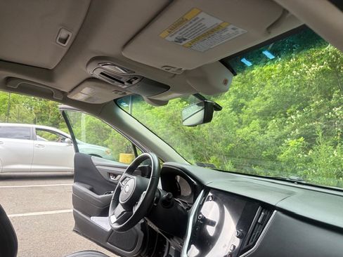 Used 2020 Subaru Outback Premium w/ Popular Package #1 AWD/4WD image 2