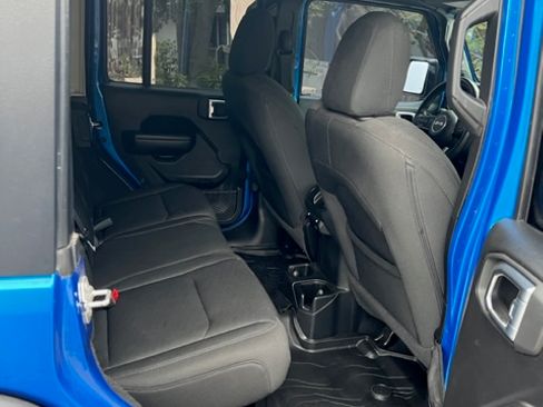 Used 2021 Jeep Wrangler Unlimited Sport image 15