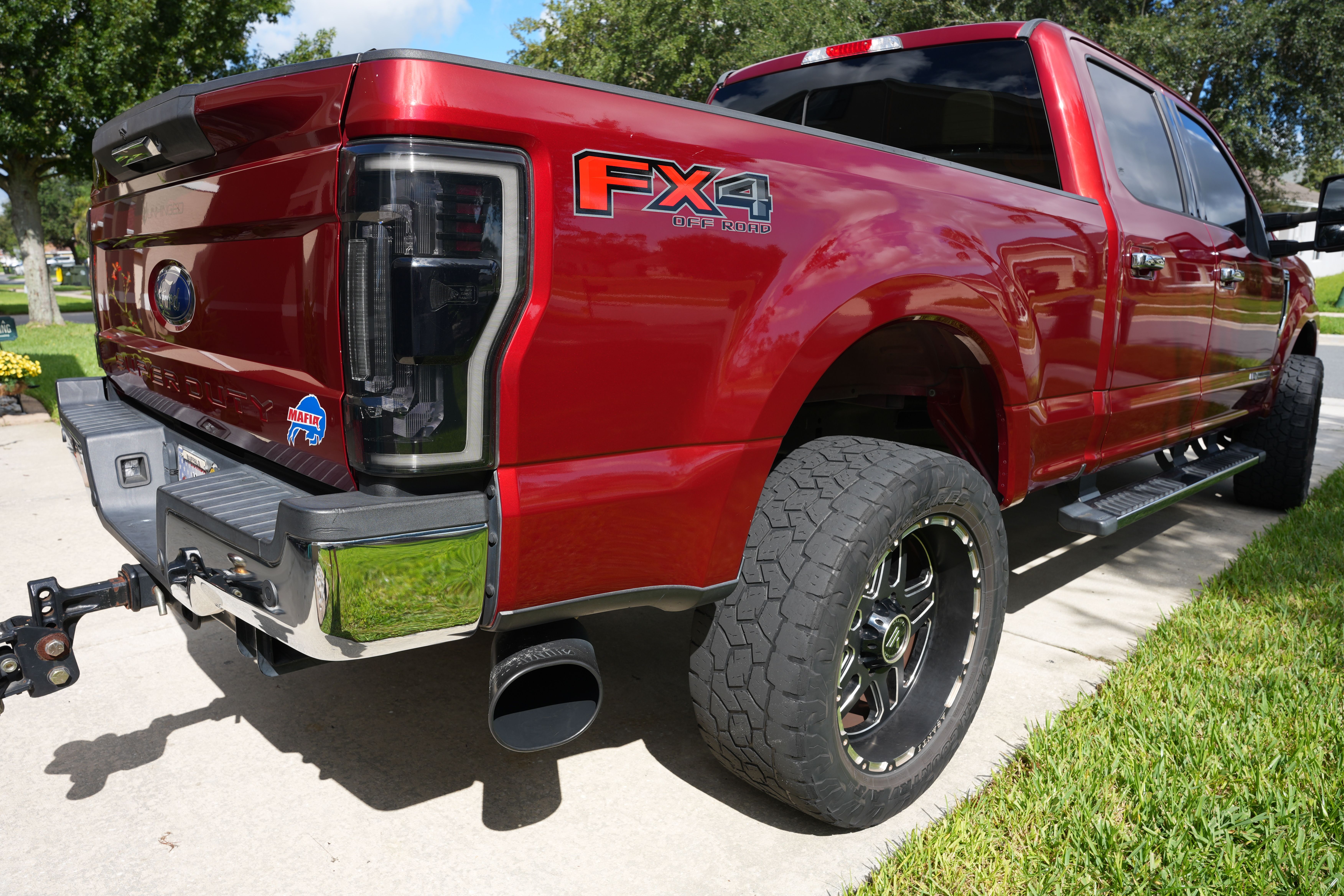 Used 2018 Ford F250 Lariat w/ Lariat Value Package AWD/4WD image 5