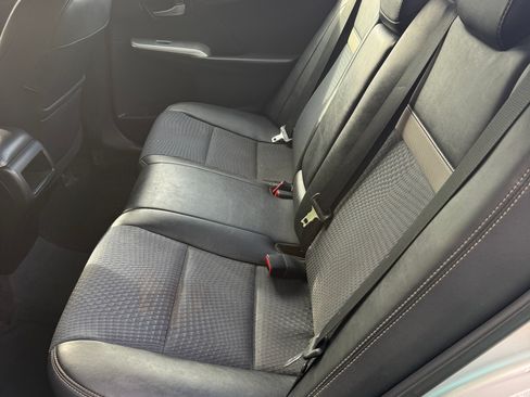 Used 2014 Toyota Camry SE w/ Fleet Convenience Package FWD image 13