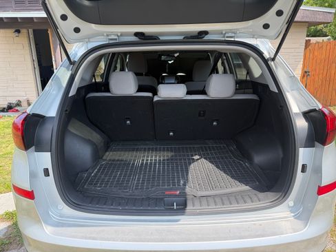 Used 2019 Hyundai Tucson Value image 11