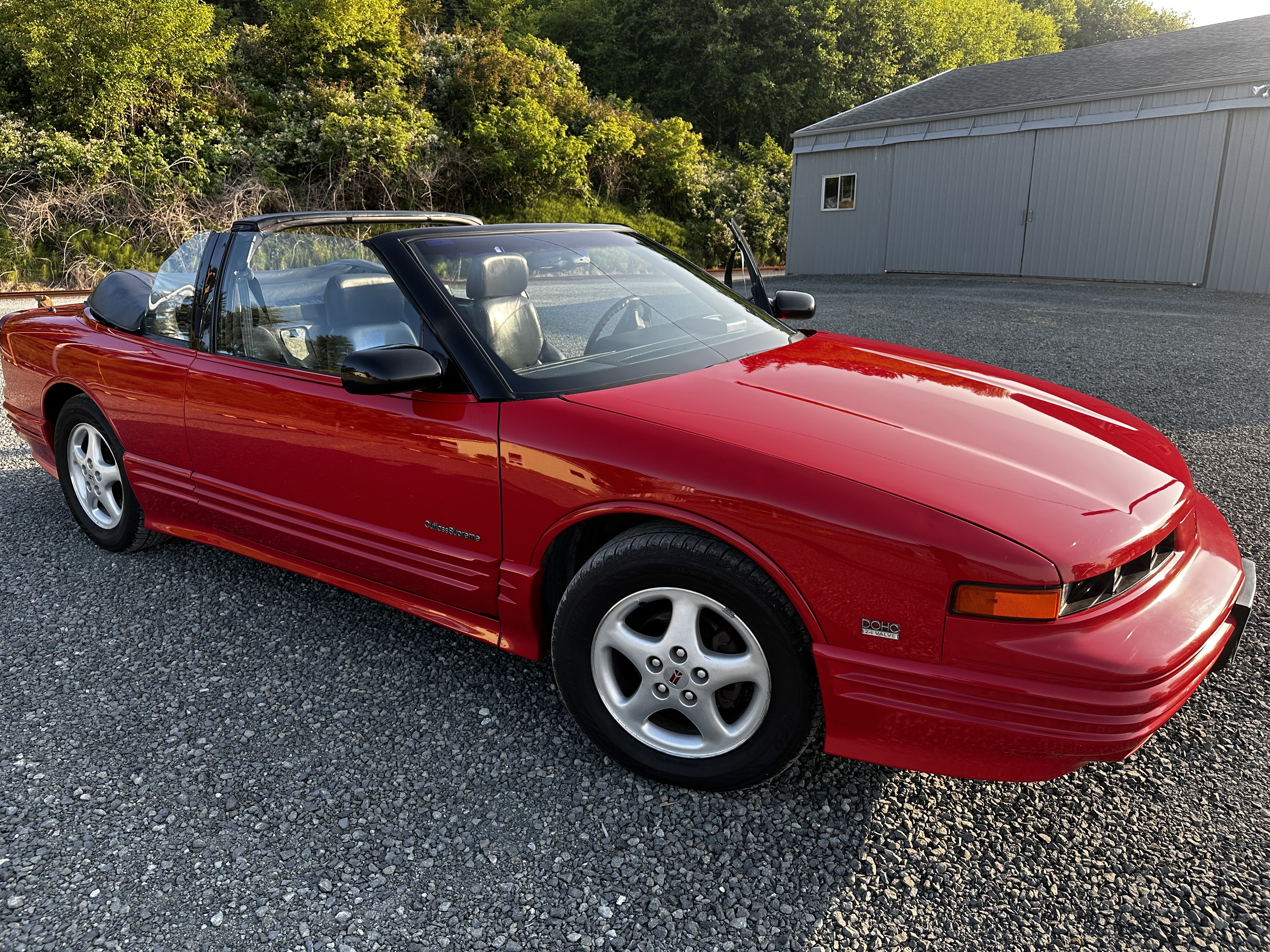 Used 1994 Oldsmobile Cutlass Supreme Convertible FWD image 1